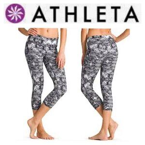 Athleta Cosmic Chaturanga Capri Pants Black/White/Grays Women's Size XS